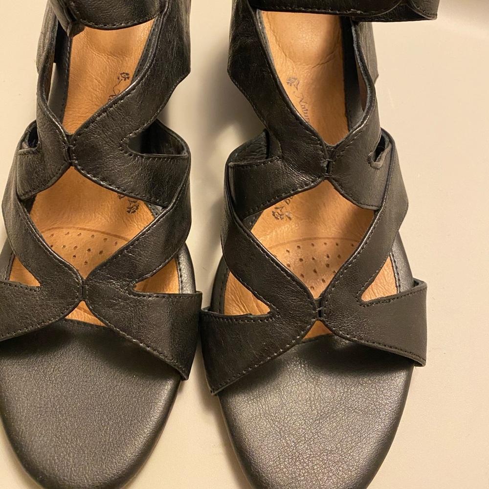 Sofft Black Wedge Sandals